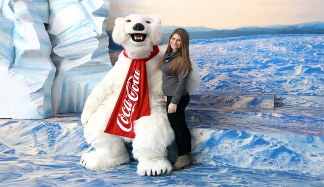 Coca_Colar_Polar_Bear_Meet_Greet_7Im0Jb.jpeg.jpg